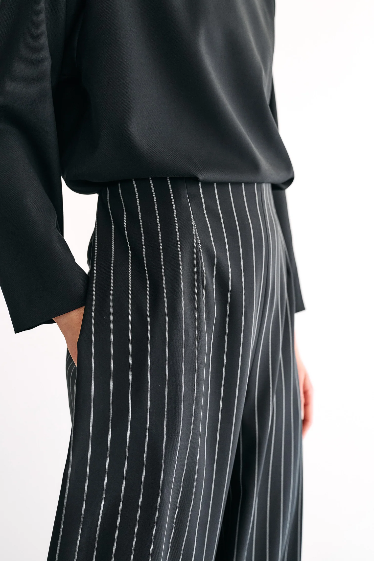 Sool26SS1600_1512x