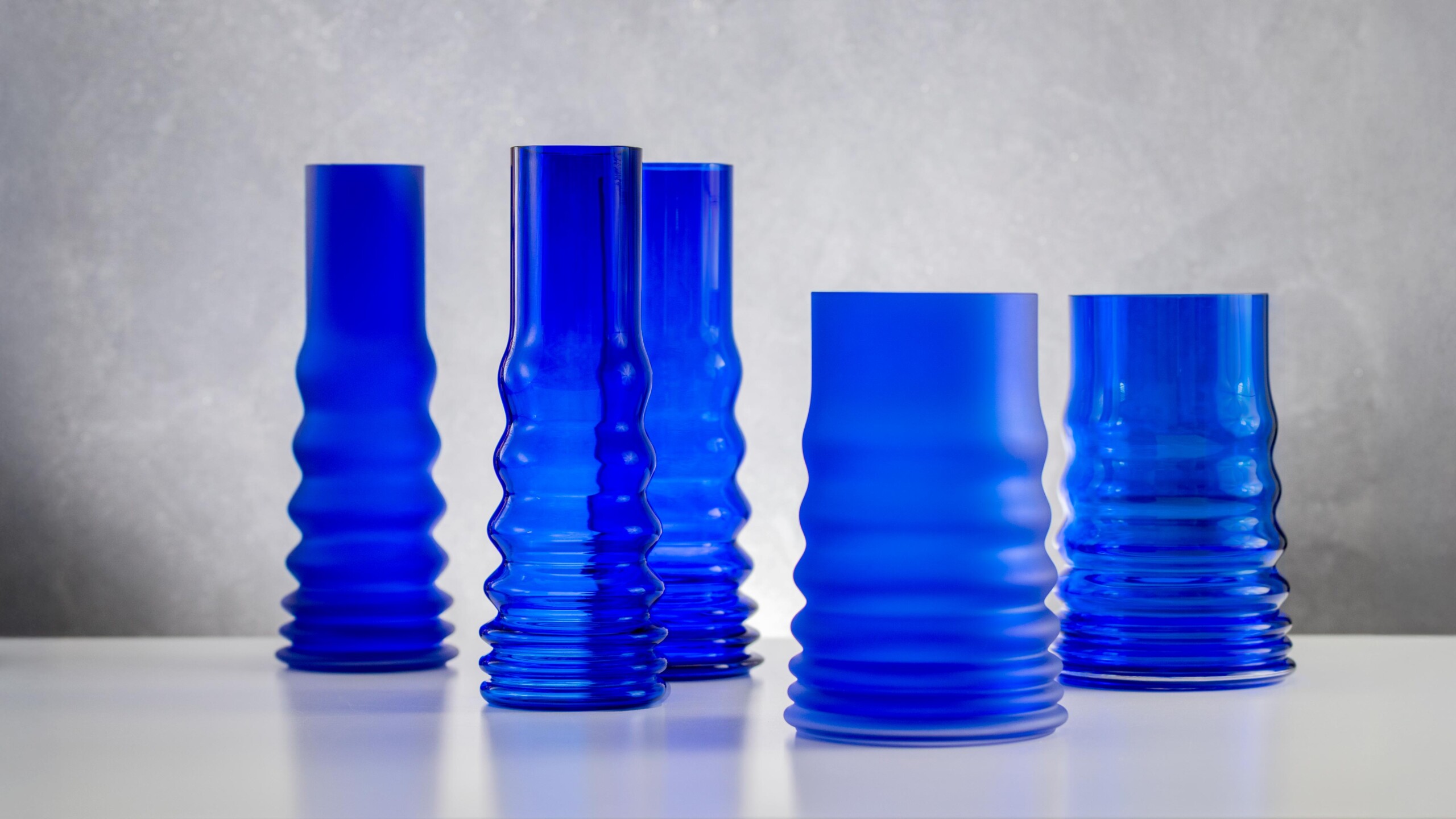 _NZZ5084-Blue-top_16_9